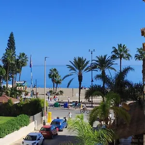 https://apartamentos-candisol.1costadelsol.com